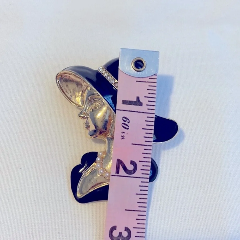 Woman In Hat Face Brooch